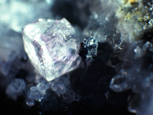 %_tempFileNameFluoriteWurtzite_ThomastonCTCrop%