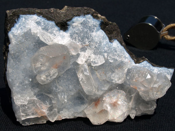 P002_Apophyllite-Quartz_Nasik_India