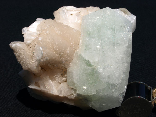 P009_Apophyllite-Stilbite_Mahad_India