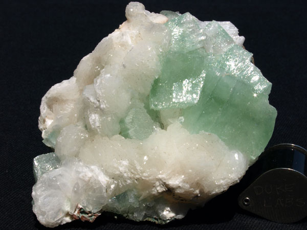 P010_Apophyllite-Stilbite_Poona_India