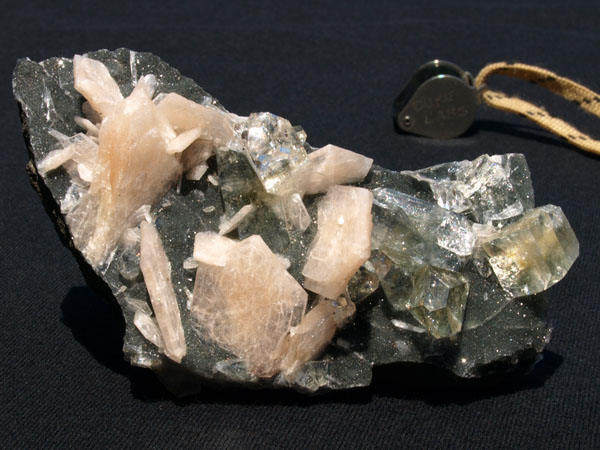P039_Apophyllite-Stilbite_Nasik_India