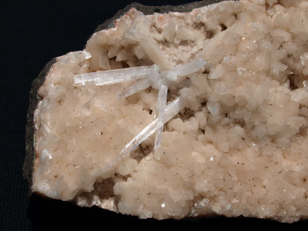 P044a_Heulandite-Scolecite_Nasik_India