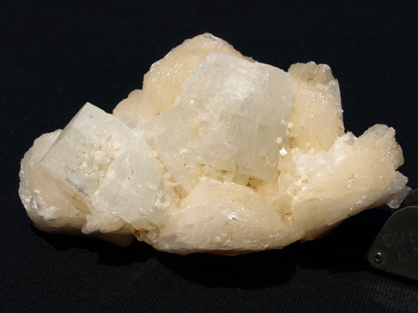 P051_Apophyllite-Stilbite_Mahad_India