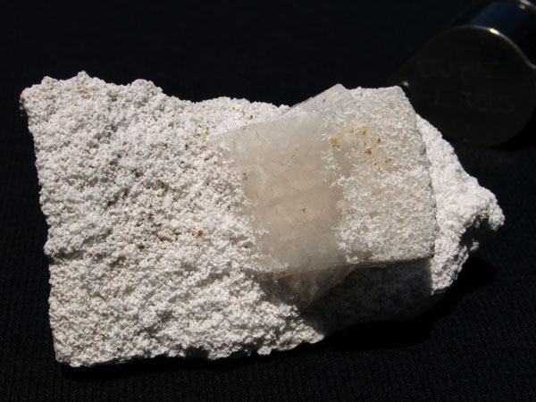 P064_Heulandite_Poona_India