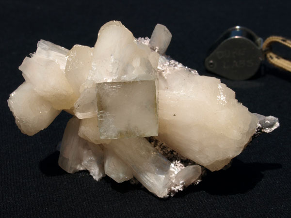 P101_Apophyllite-Stilbite_Jalgaon_India