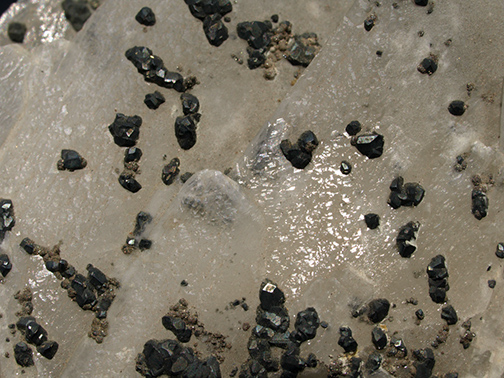 %_tempFileName0147a_Barite-Enargite_JulcaniDist_Peru%