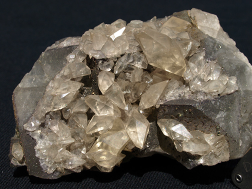 %_tempFileName0198_Calcite_SantaEulalia_Mexico%