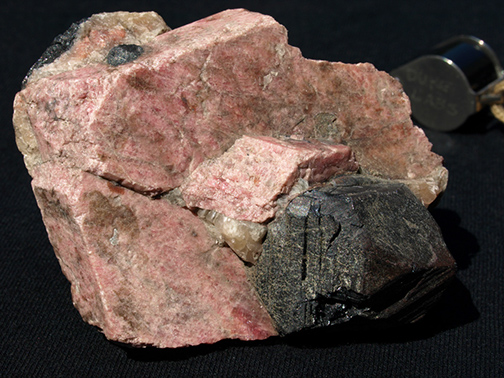 %_tempFileName0245_Rhodonite-Franklinite_Franklin_NJ%