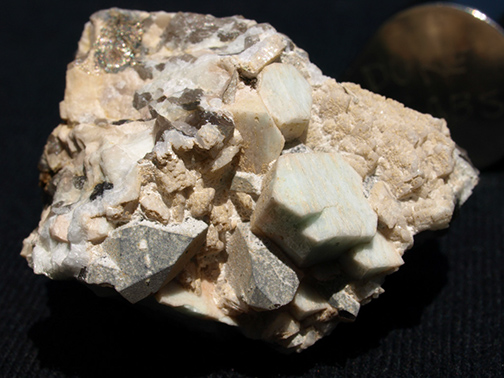 %_tempFileName0288_Microcline_MoatMtn_NH%