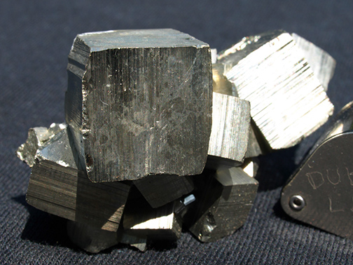 %_tempFileName0311_Pyrite_Huanzala_Peru%