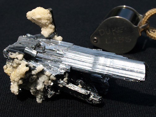 %_tempFileName0389a_Stibnite_China%