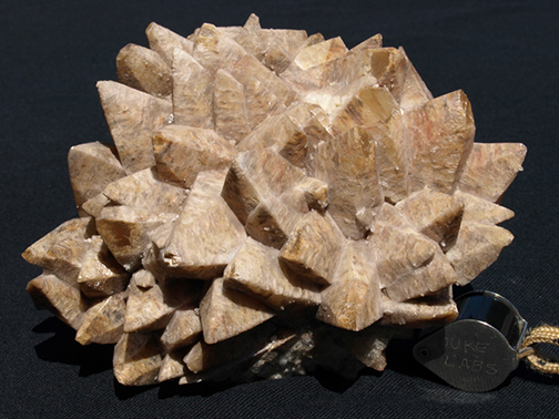 %_tempFileName0402a_Calcite_SantaEulalia_Mexico%