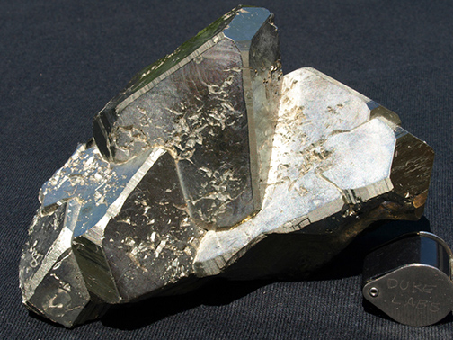 %_tempFileName0465_Pyrite_HualzalaMine_Huanaco_Peru%