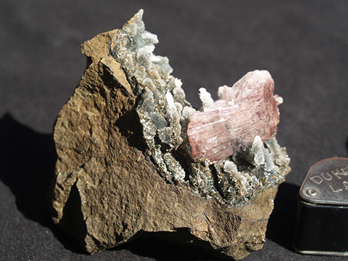 %_tempFileName0544_Heulandite_Nasik_India%