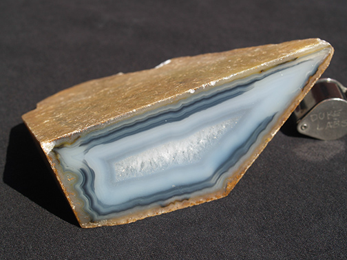 %_tempFileName0574_Agate_Uruguay%