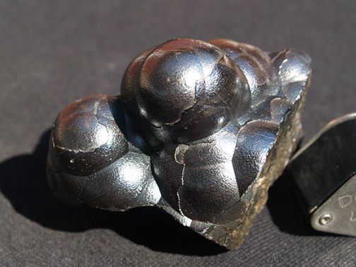 %_tempFileName0615_Hematite_BouAzzer_Morocco%