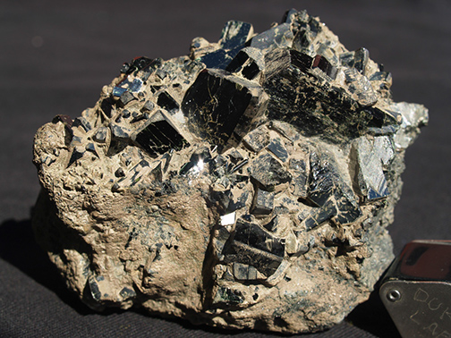 %_tempFileName0665_Epidote%