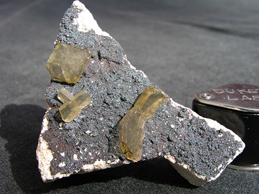 %_tempFileName0743_Barite_Huanzala_Peru%