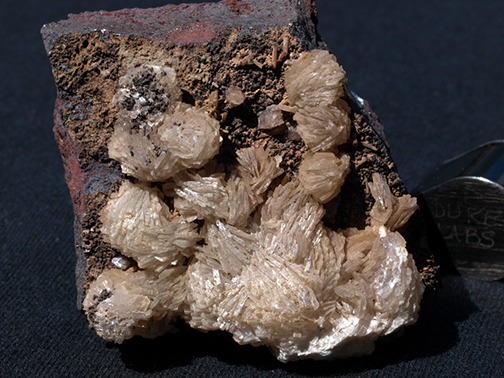 %_tempFileName0957_Barite_Cumberland_England%