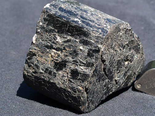 %_tempFileName1006a_Tourmaline%20var%20Schorl_MinasGerais_Brazil%