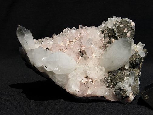 %_tempFileName1072a_Quartz,%20Rhodochrosite_ManuelitaMine_Dept.Junta_Peru%