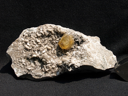 %_tempFileName1107a_Calcite_Hanson(Benchmark)Quarry_St.Johnsville_NY_USA%