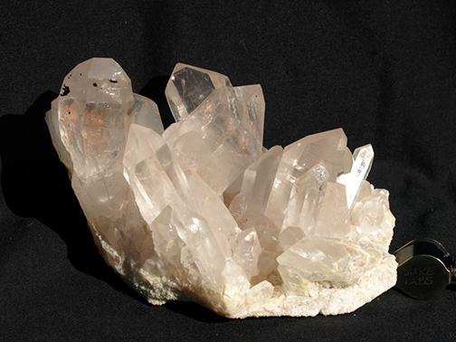 %_tempFileName1228a-2_Quartz_Pradesh_India%