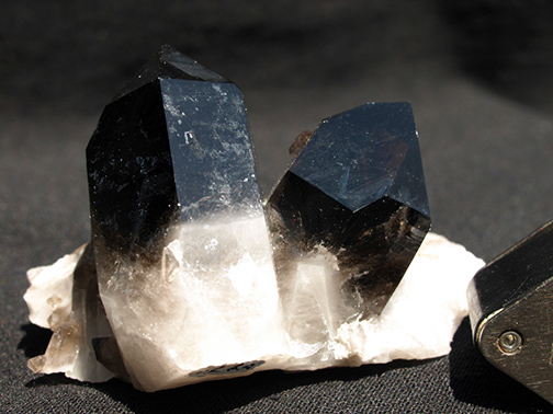 %_tempFileName1249a_Quartz_Mt.Ida_AR_USA%