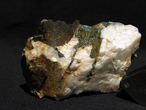 %_tempFileName1342a_Ilmenite_OldTorringtonMine_Torrington_CT_USA%