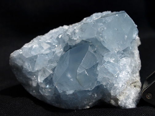 %_tempFileName1361a_Celestite_Madagascar%