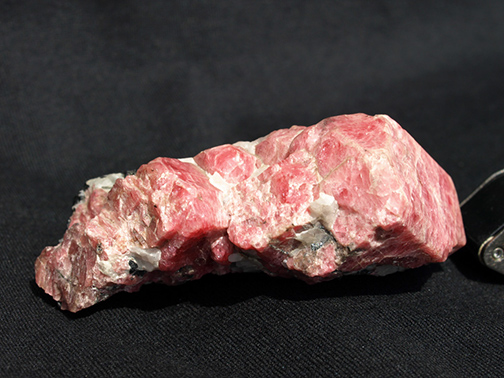 %_tempFileName1454a_Rhodonite_FranklinMine_Franklin_NJ_USA%