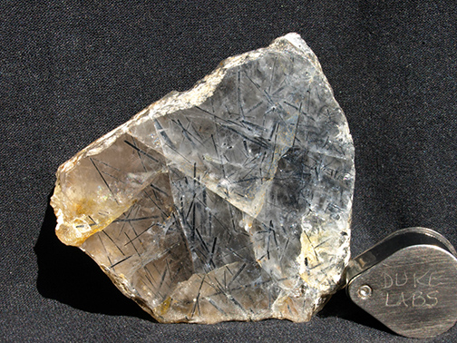 %_tempFileName1715a_Quartz,%20Tourmaline%20var%20Schorl_MinasGerais_Brazil%