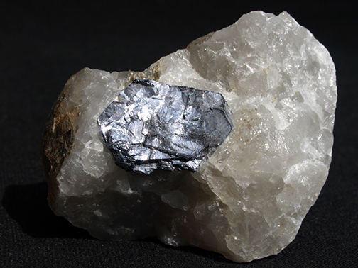 %_tempFileName2685_Molybdenite_MolyHill_LaMotte_Quebec_Canada%