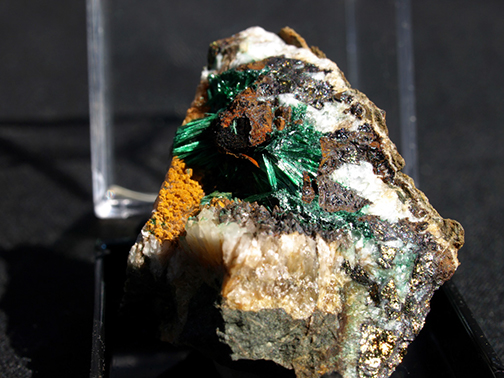 %_tempFileName2872-1_Malachite,%20Chalcopyrite,%20Tenorite_Mexico%