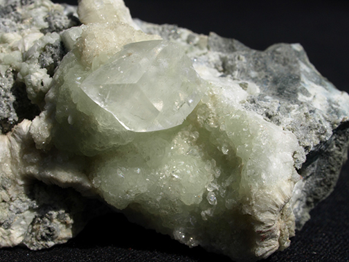 %_tempFileName2883_Calcite,%20Prehnite_O&GQuarry_Southbury_CT_USA%