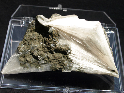 %_tempFileName3182_Pectolite_NewStreetQuarry_Paterson_NJ_USA_%