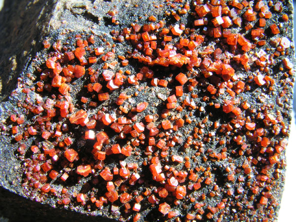 2181b_Vanadinite_AZ