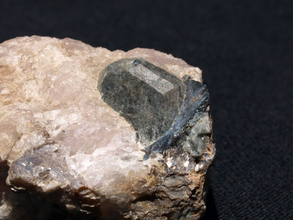 2452a_Beryl-Ilmenite_Buckfield_ME